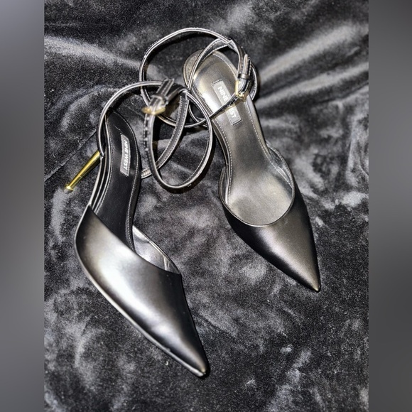 Nine West Black Pointed-Toe Heels with Ankle Strap - Picture 2 of 10